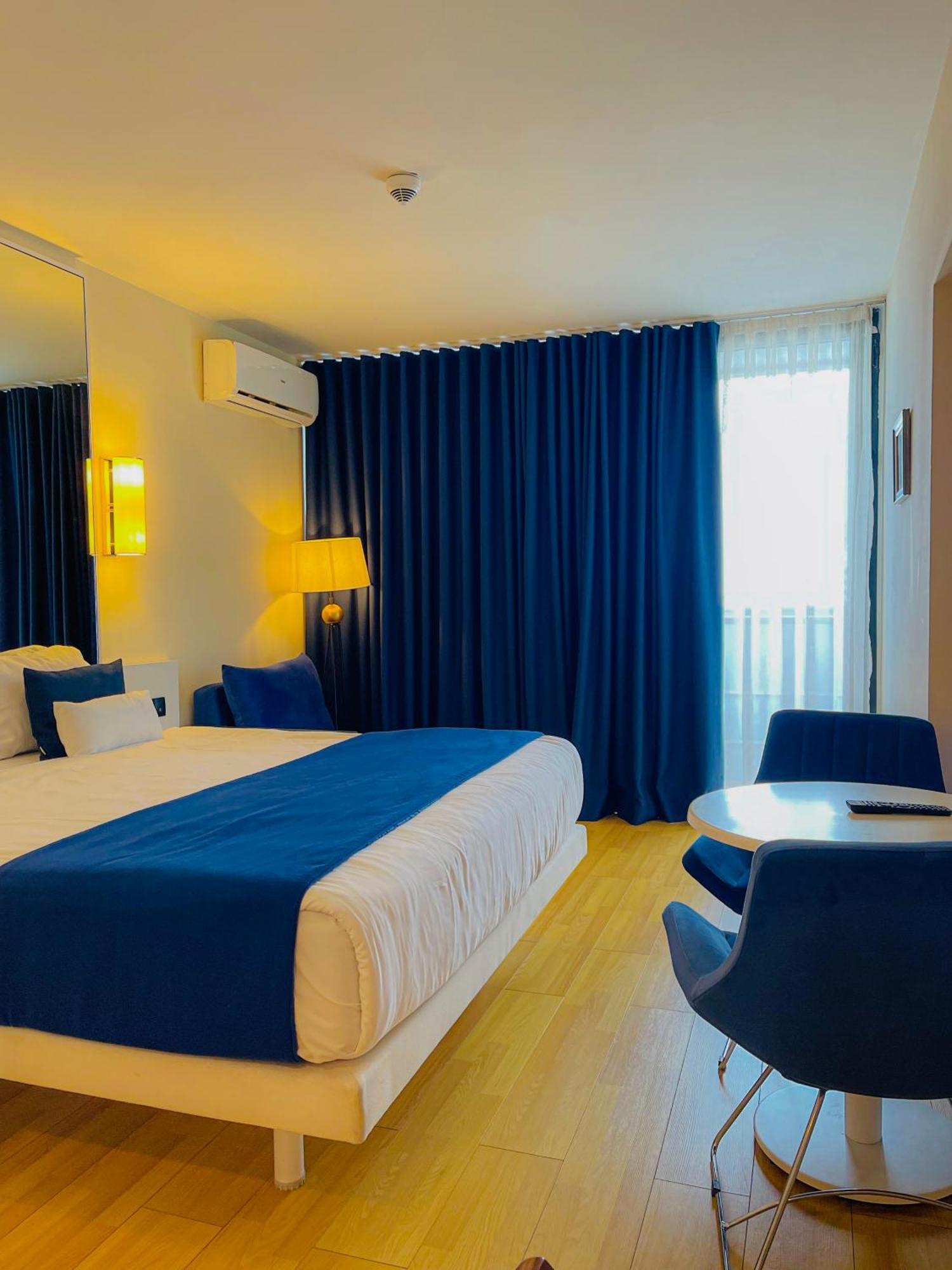 Batumi High View 호텔 외부 사진