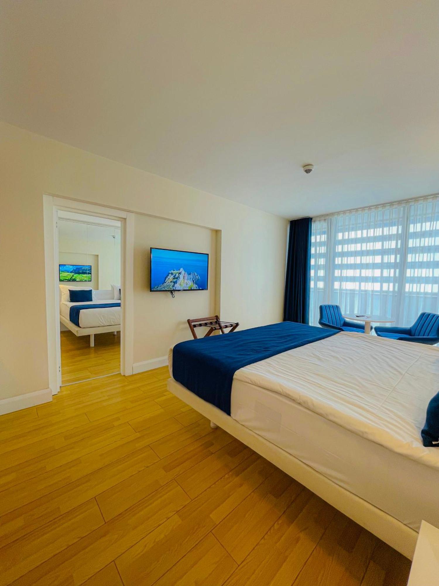 Batumi High View 호텔 외부 사진