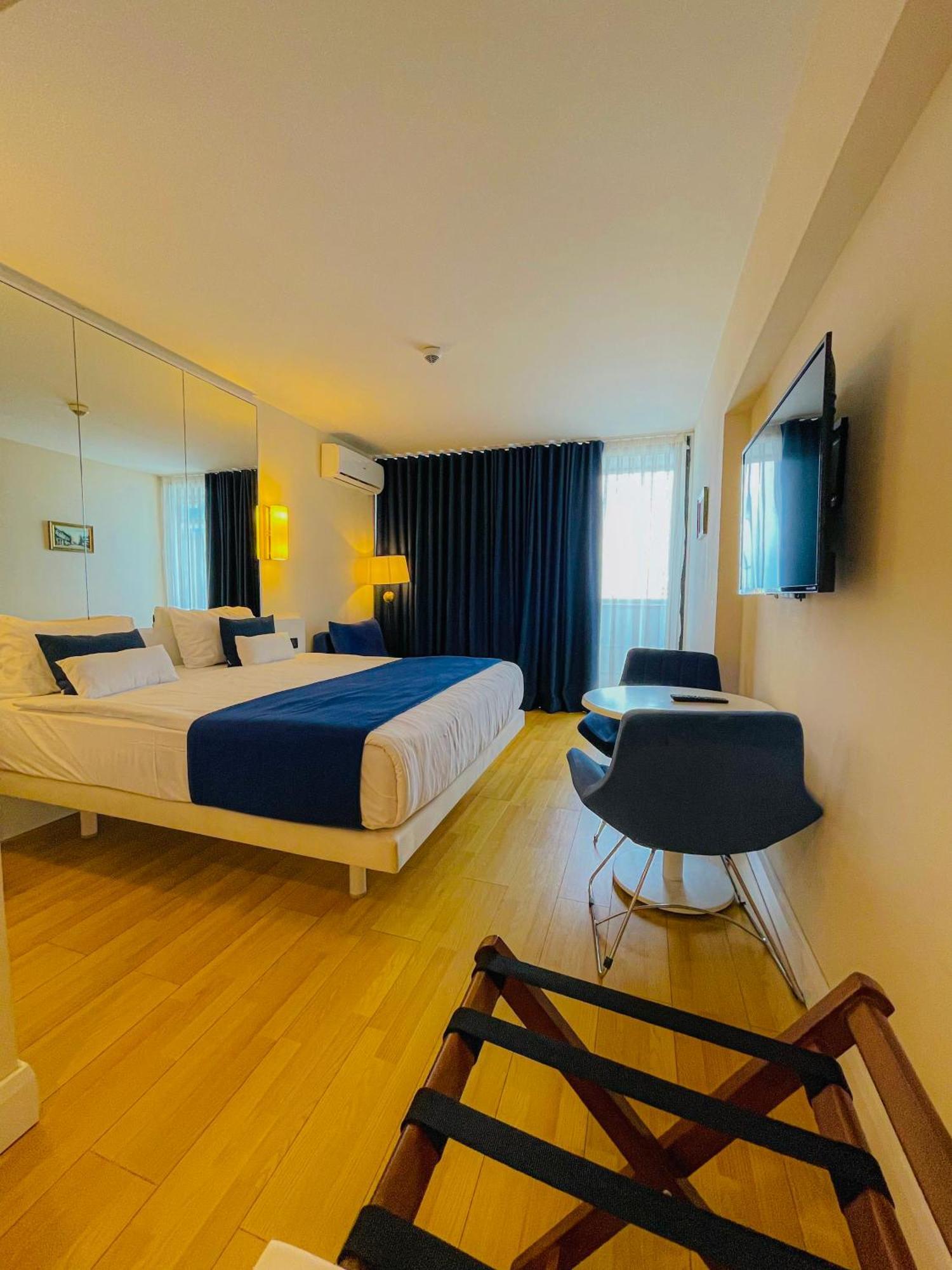 Batumi High View 호텔 외부 사진